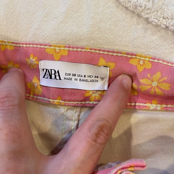Zara Pink&Yellow Floral Jeans Size 6 - Picture 5 of 8